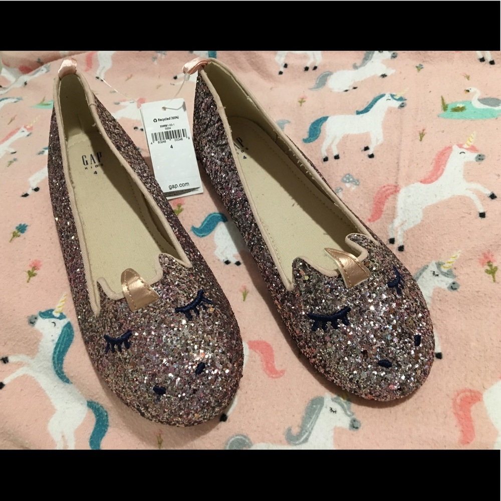 NWT Sparkled Unicorn ballet flats. Girls sz 4. Gap
